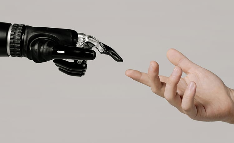ChatGPT va se démocratiser en entreprise… et il faut s’adapter à l’outil d’intelligence artificielle