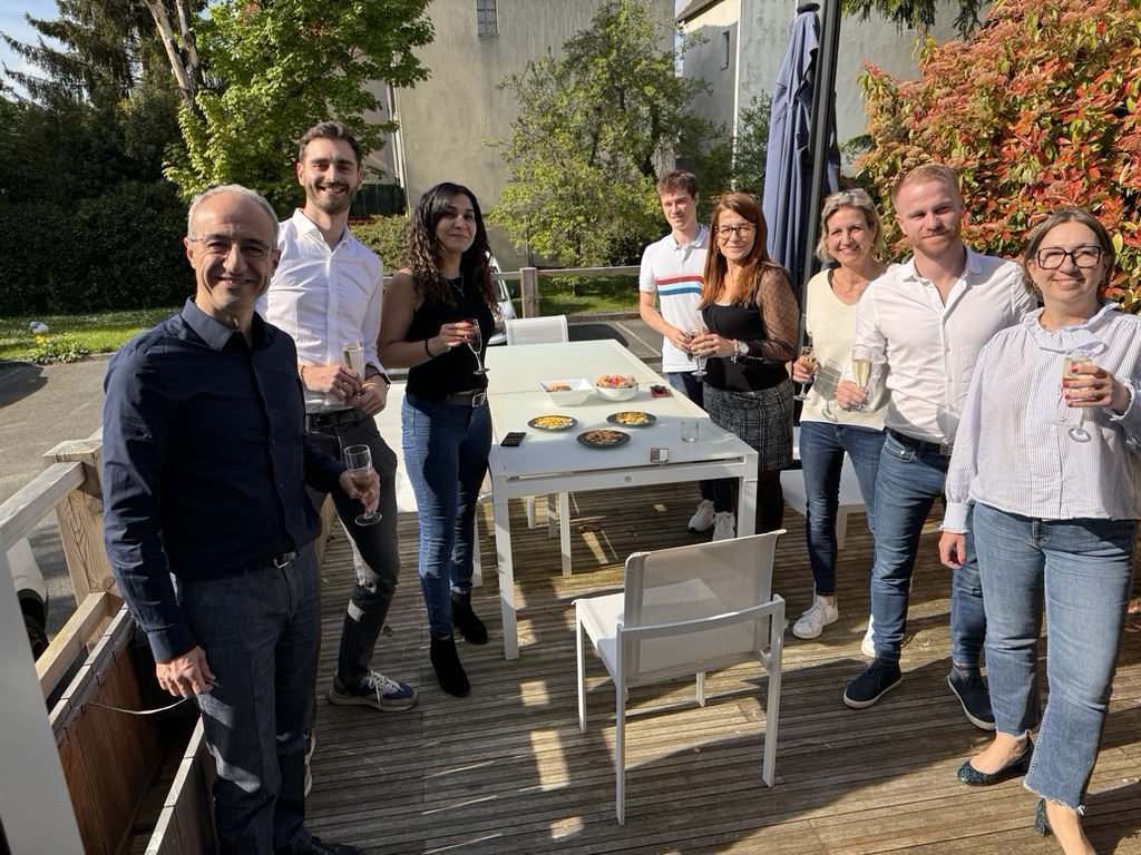 Photo de l'équipe Moortgat sur la terrasse Emootio