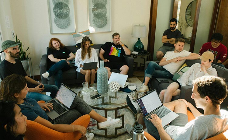 Les groupes de discussion et les événements clients