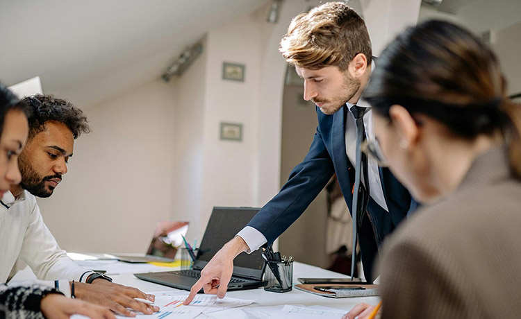 Devenir manager : un nouveau rôle = de nouvelles compétences clés à maîtriser